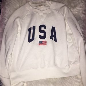 Brandy Melville USA sweater